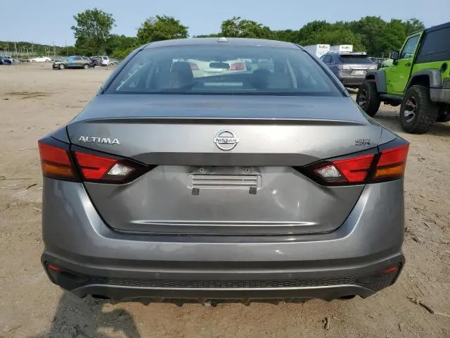 2022 NISSAN ALTIMA SR  