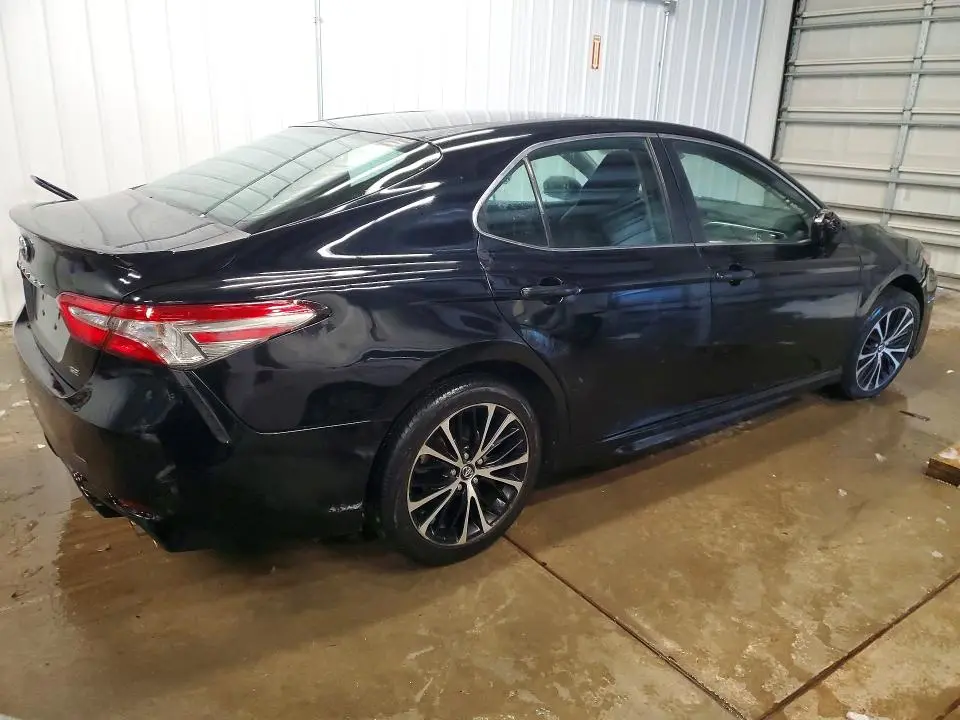 2018 TOYOTA CAMRY   