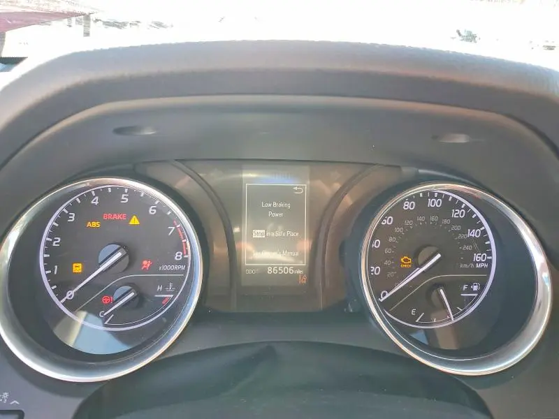 2020 TOYOTA CAMRY SE  