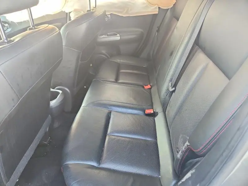 2011 NISSAN JUKE S  