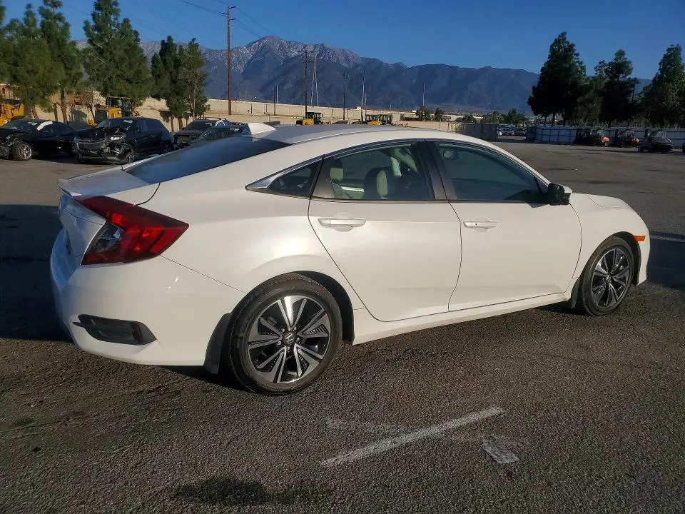 2017 HONDA CIVIC EX  
