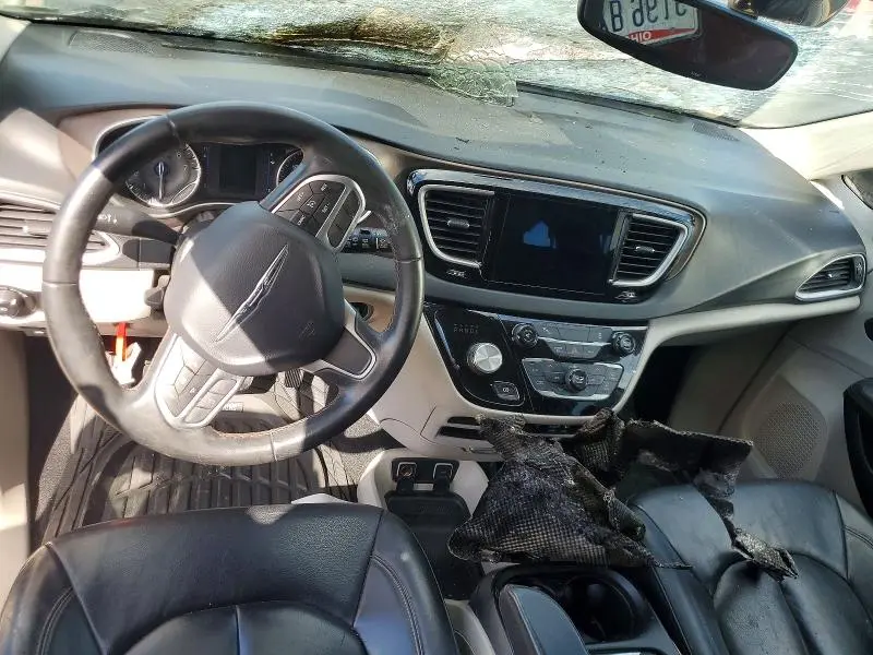 2017 CHRYSLER PACIFICA TOURING L  