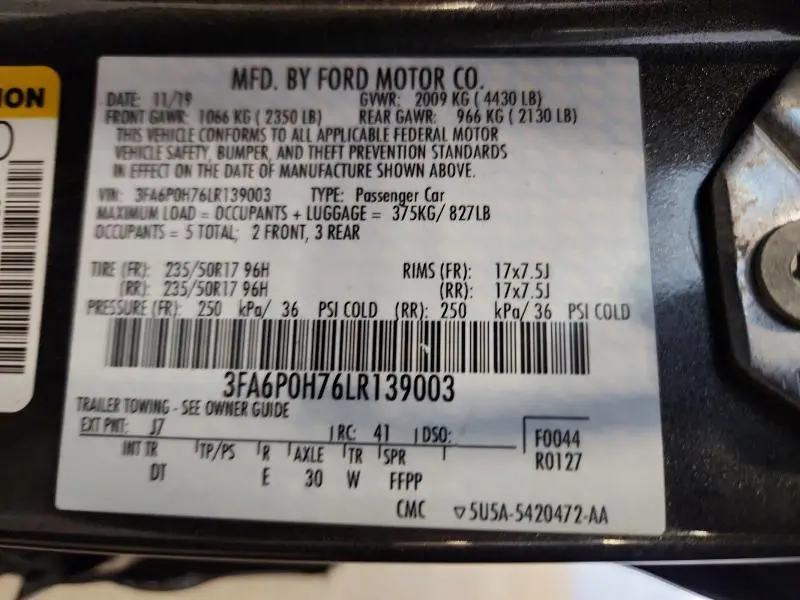 2020 FORD FUSION SE  