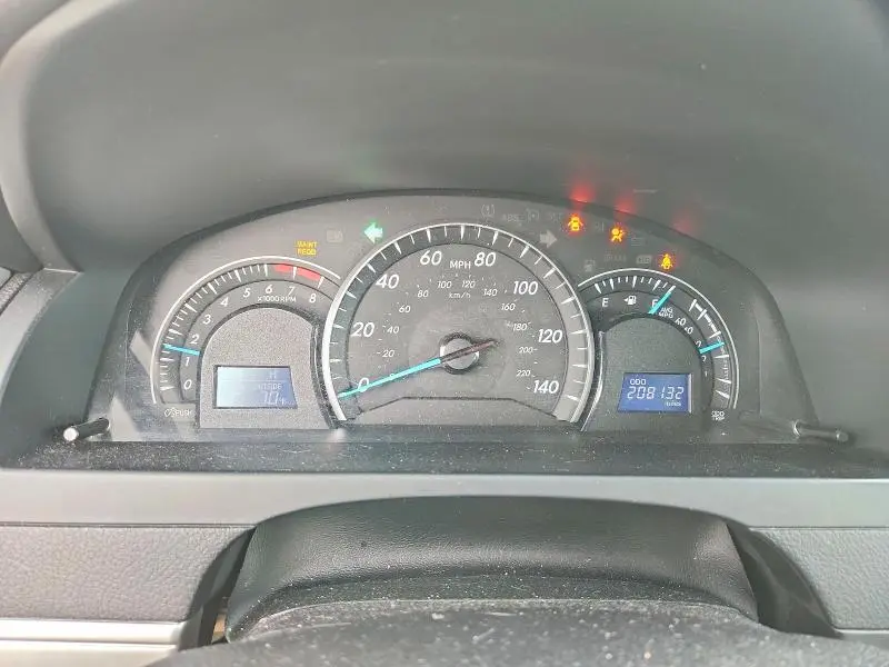 2014 TOYOTA CAMRY LE  