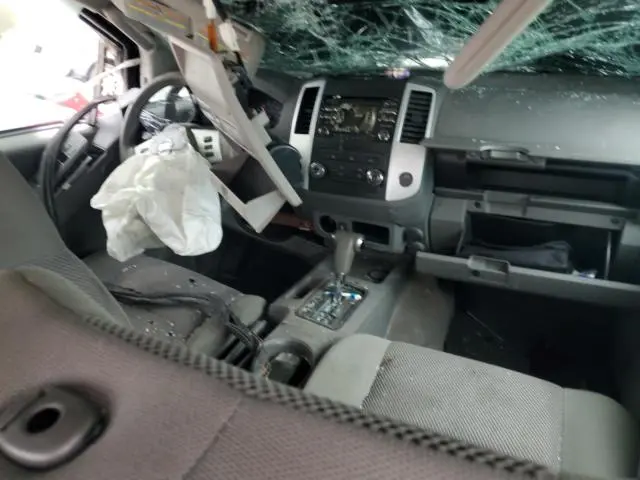 2014 NISSAN FRONTIER SV  