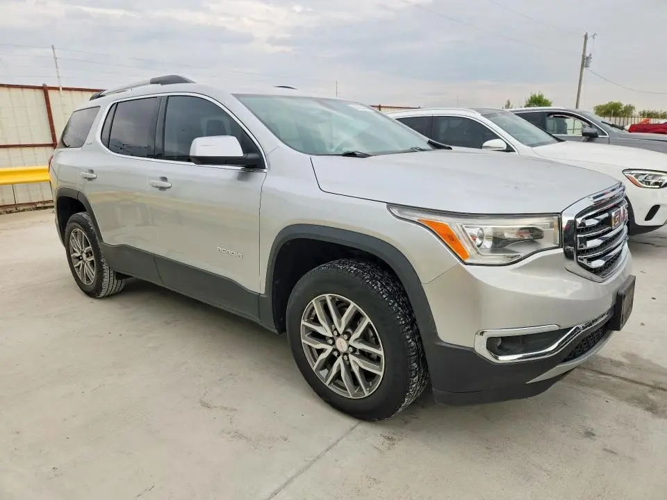 2017 GMC ACADIA SLE  