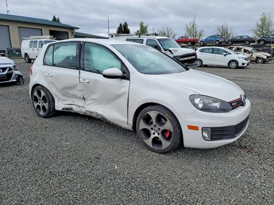 2011 VOLKSWAGEN GTI   