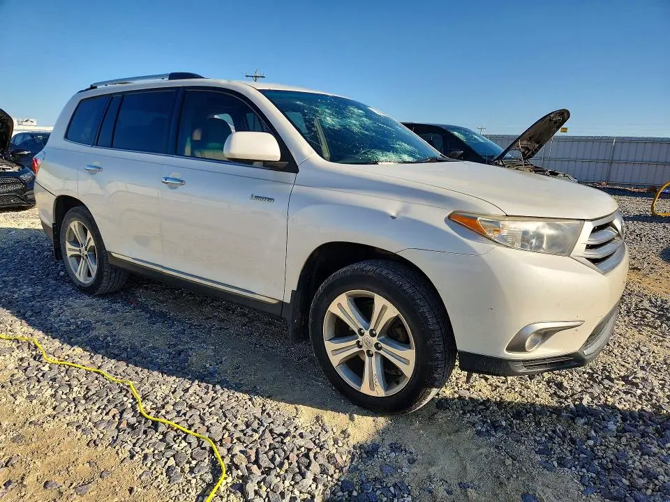 2013 TOYOTA HIGHLANDER LIMITED  