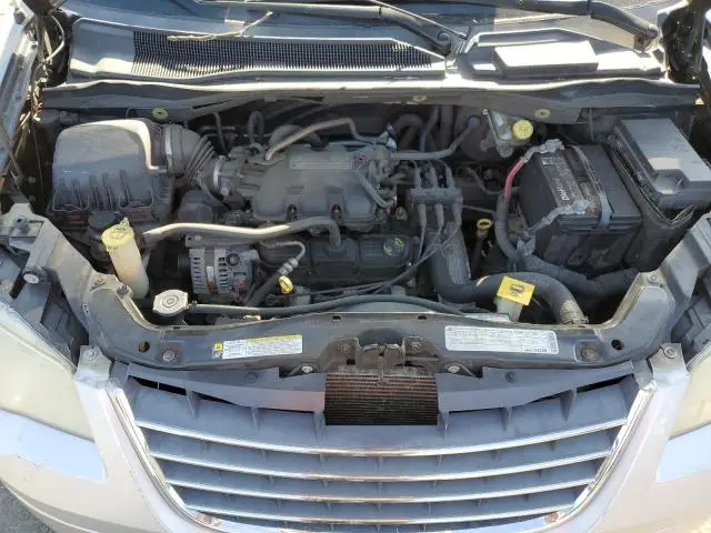 2010 CHRYSLER TOWN & COUNTRY LX  