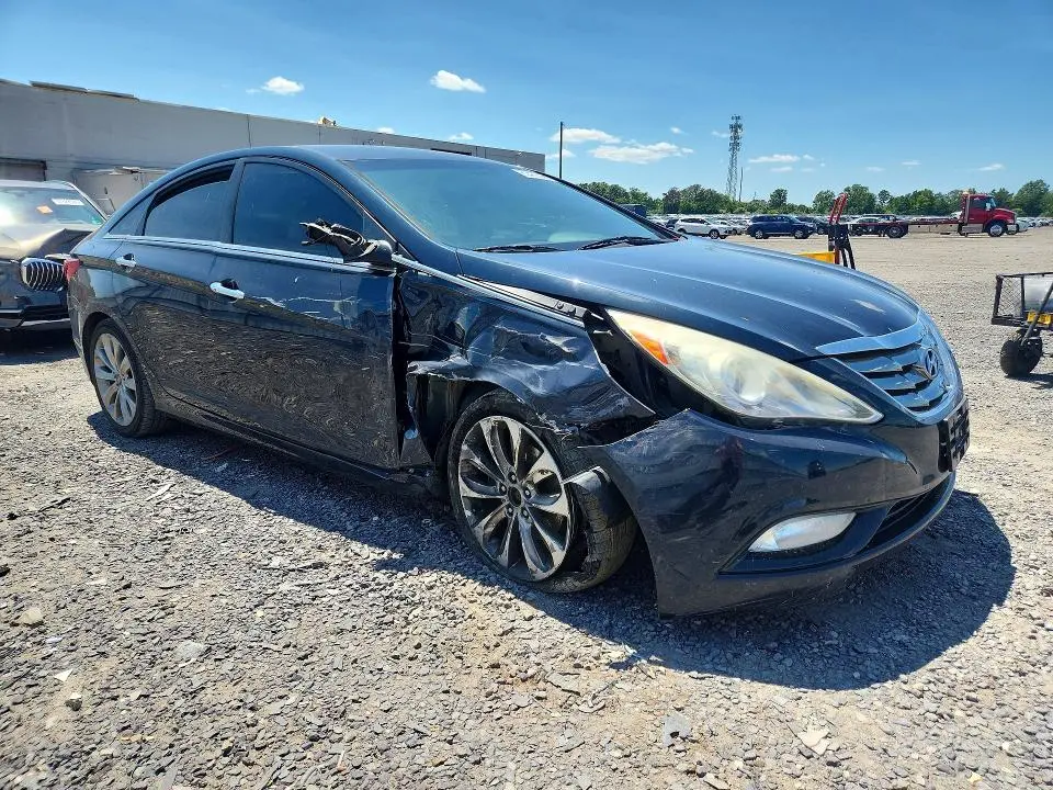 2011 HYUNDAI SONATA SE  