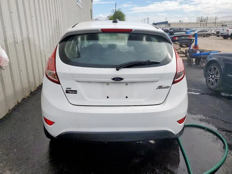 2016 FORD FIESTA SE  