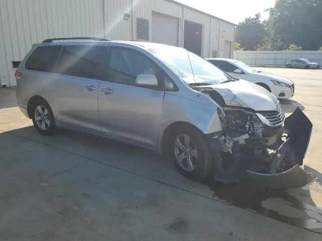 2011 TOYOTA SIENNA LE  