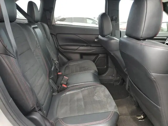 2020 MITSUBISHI OUTLANDER SE  