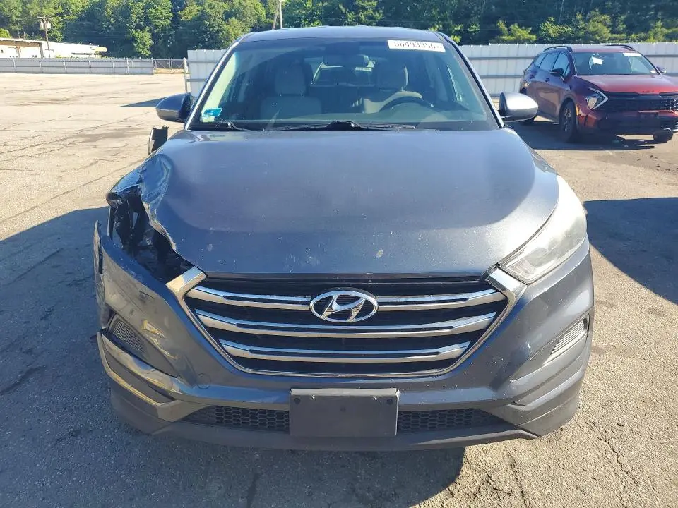 2018 HYUNDAI TUCSON SE  