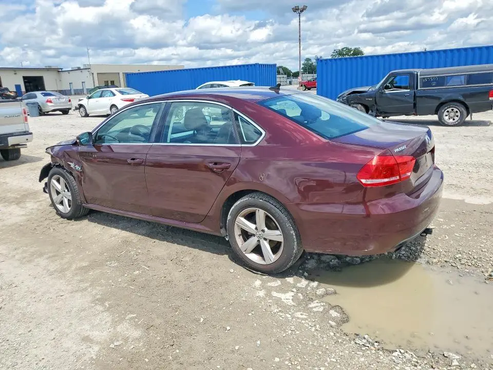 2013 VOLKSWAGEN PASSAT SE  