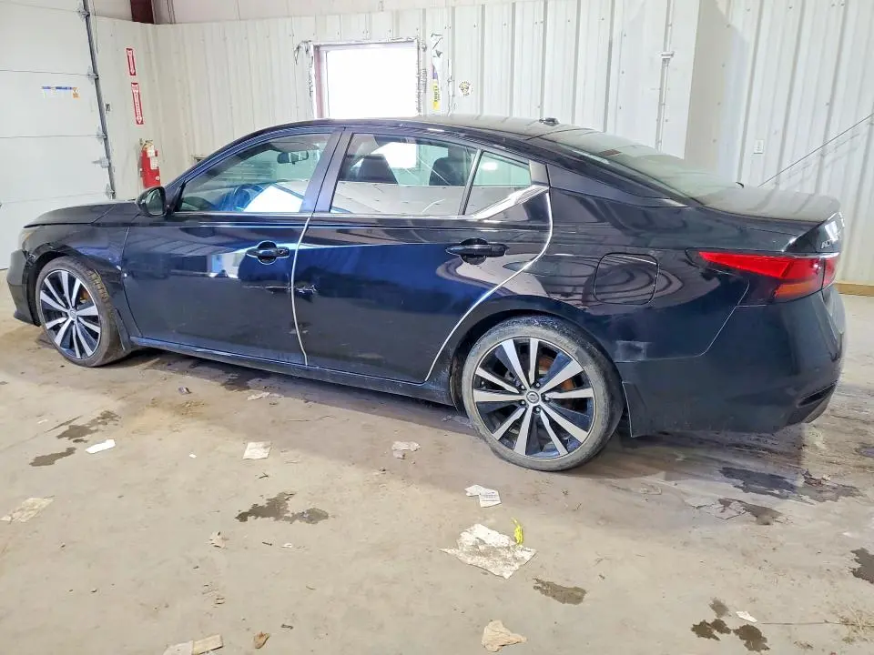 2020 NISSAN ALTIMA SR  