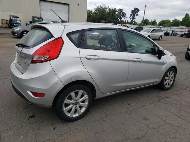 2013 FORD FIESTA SE  