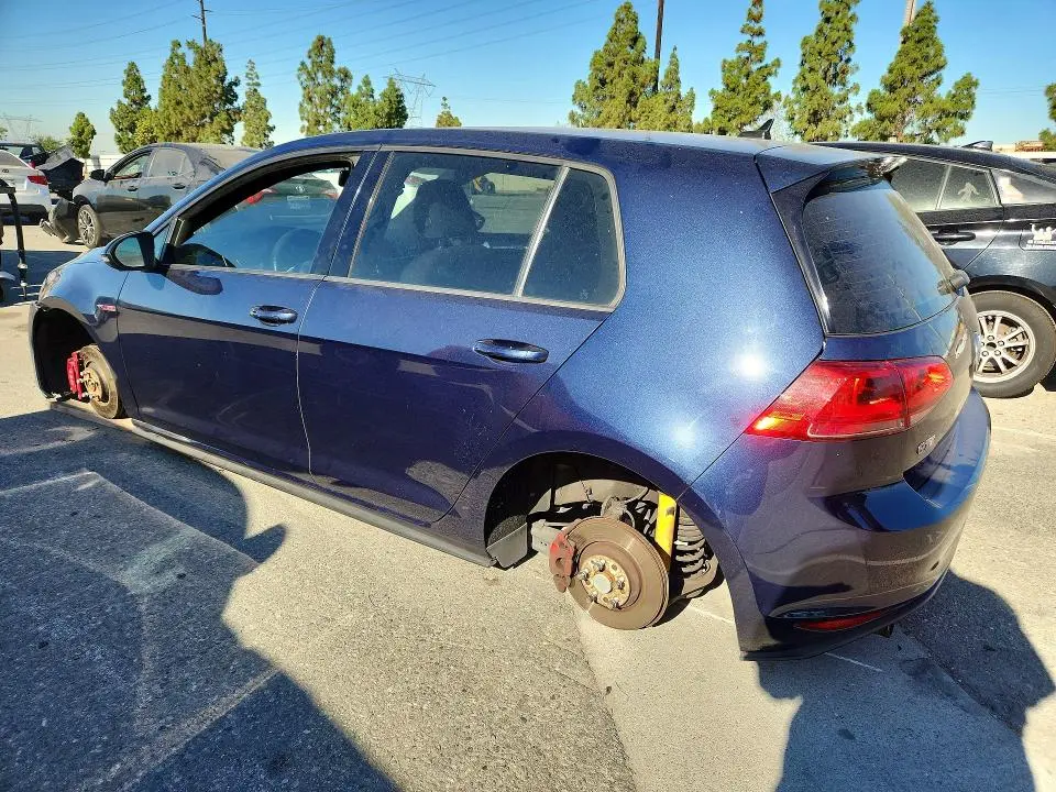 2017 VOLKSWAGEN GTI S/SE  