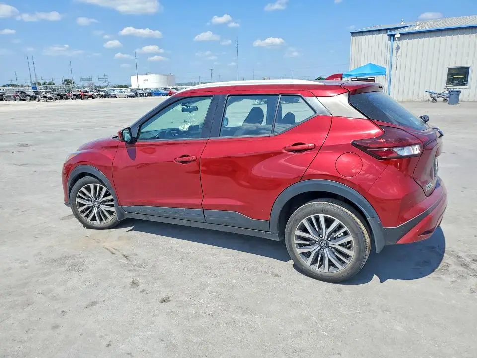 2021 NISSAN KICKS SV  