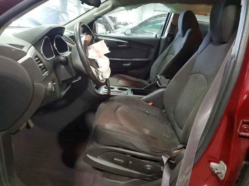2011 CHEVROLET TRAVERSE LT  