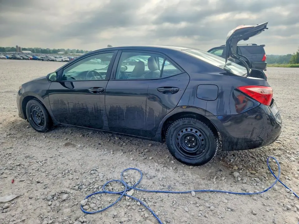 2018 TOYOTA COROLLA LE  