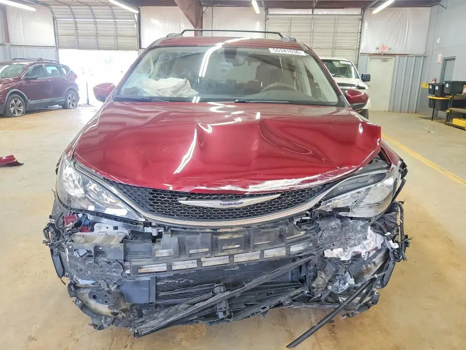 2020 CHRYSLER VOYAGER LXI  
