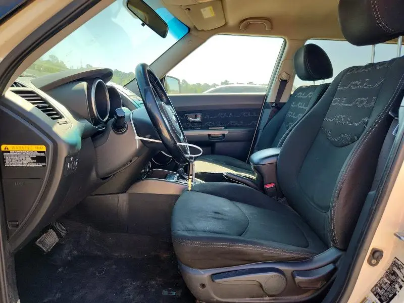 2013 KIA SOUL +  