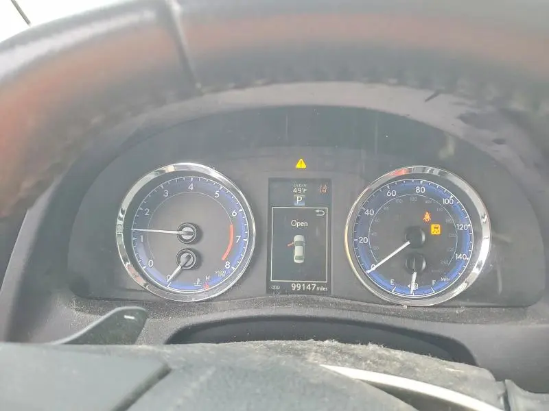 2017 TOYOTA COROLLA SE  