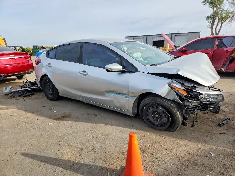 2018 KIA FORTE LX  