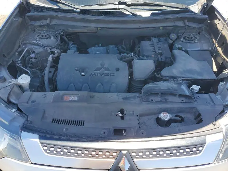2020 MITSUBISHI OUTLANDER SE/SEL/LE  