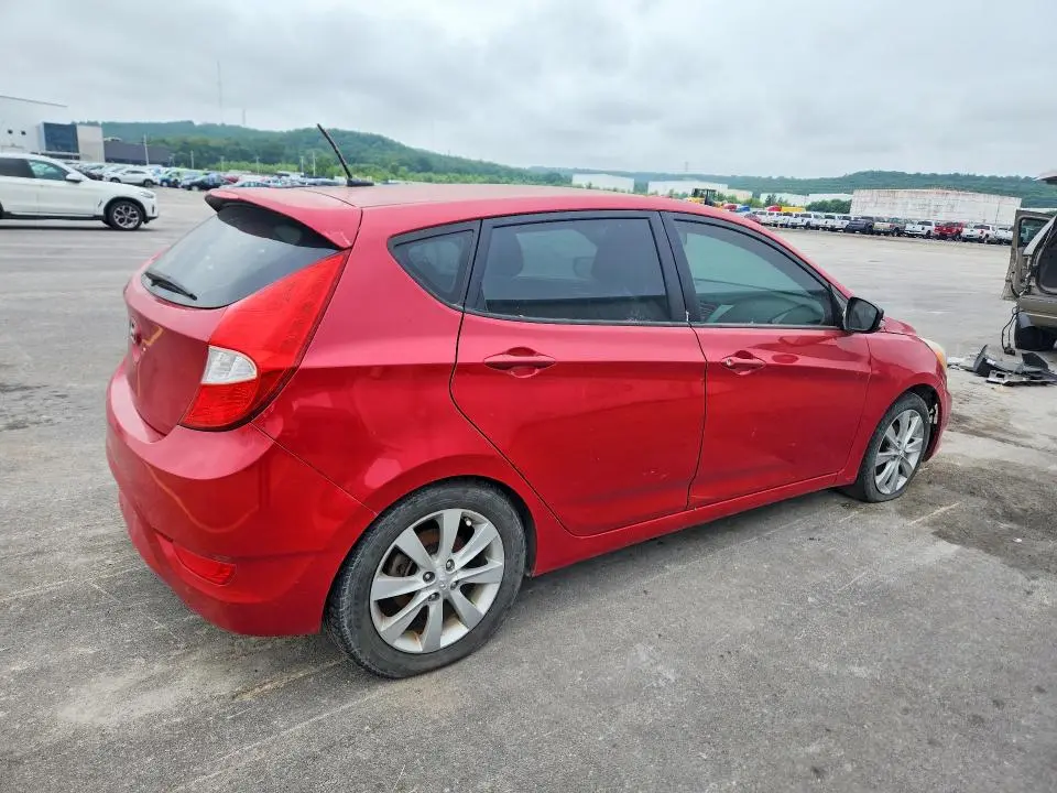 2014 HYUNDAI ACCENT SE  