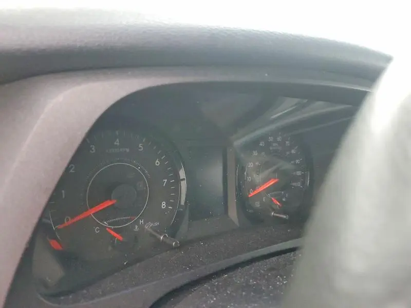 2015 TOYOTA SIENNA LE 7-PASSENGER  