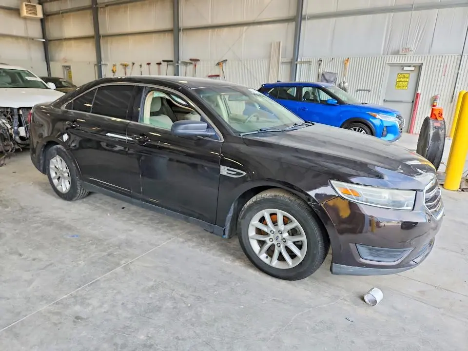 2013 FORD TAURUS SE  