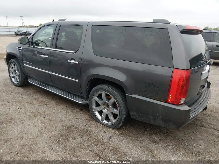 2011 CADILLAC ESCALADE ESV LUXURY