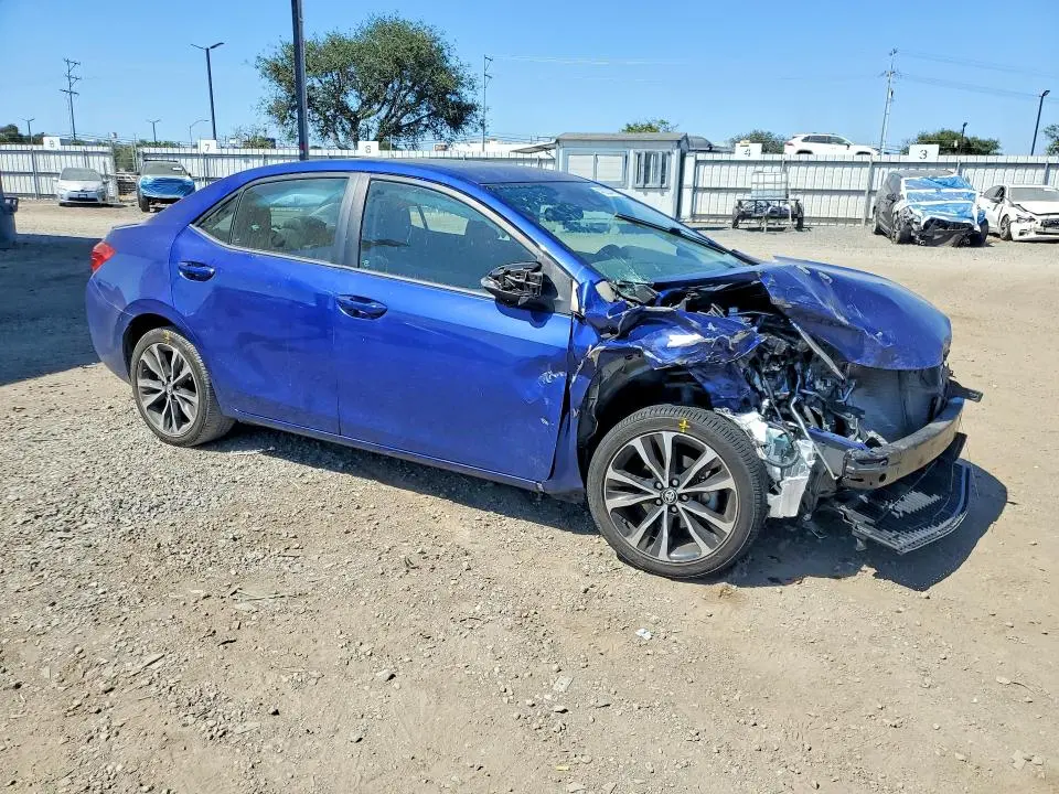 2017 TOYOTA COROLLA SE  