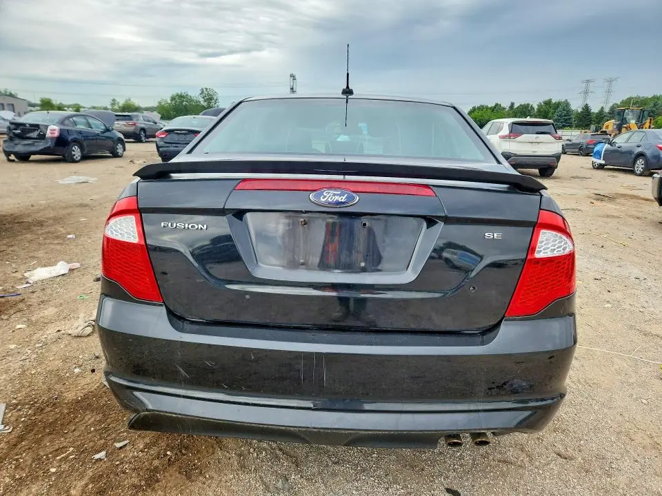 2011 FORD FUSION SE  