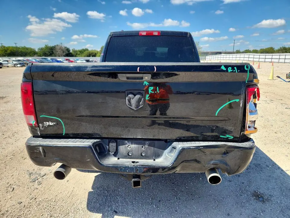 2014 RAM 1500 ST  
