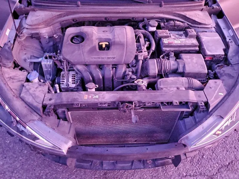 2020 HYUNDAI ELANTRA SE  