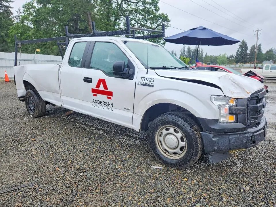 2017 FORD F150 SUPER CAB  