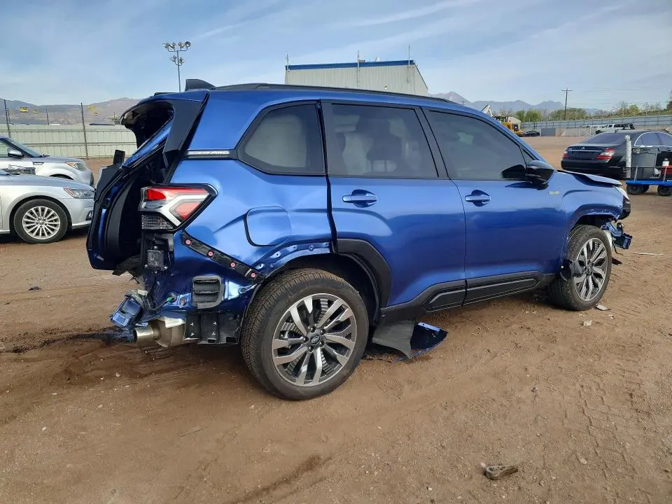 2025 SUBARU FORESTER TOURING  