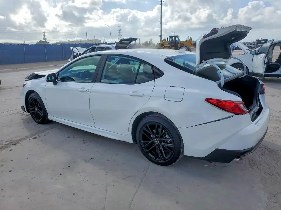 2026 TOYOTA CAMRY SE  