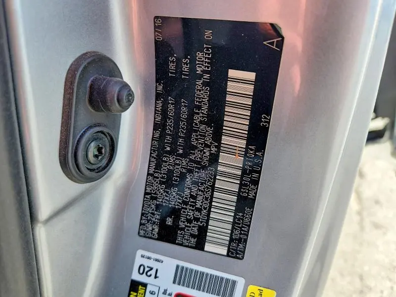 2016 TOYOTA SIENNA XLE 8-PASSENGER  