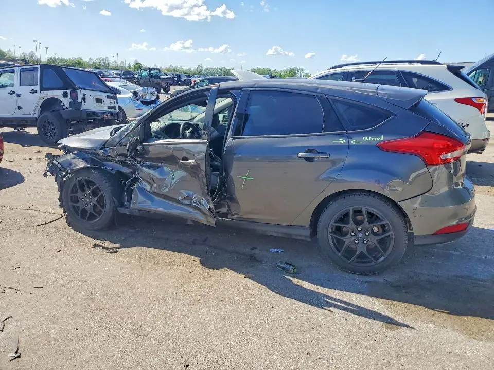 2016 FORD FOCUS SE  