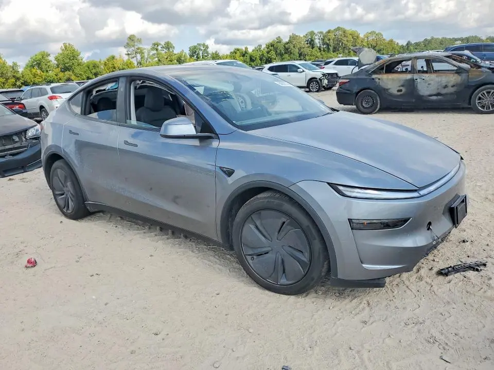2026 TESLA MODEL Y   