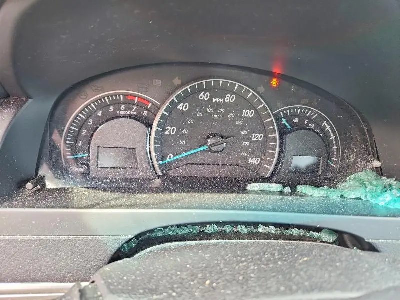 2014 TOYOTA CAMRY LE  