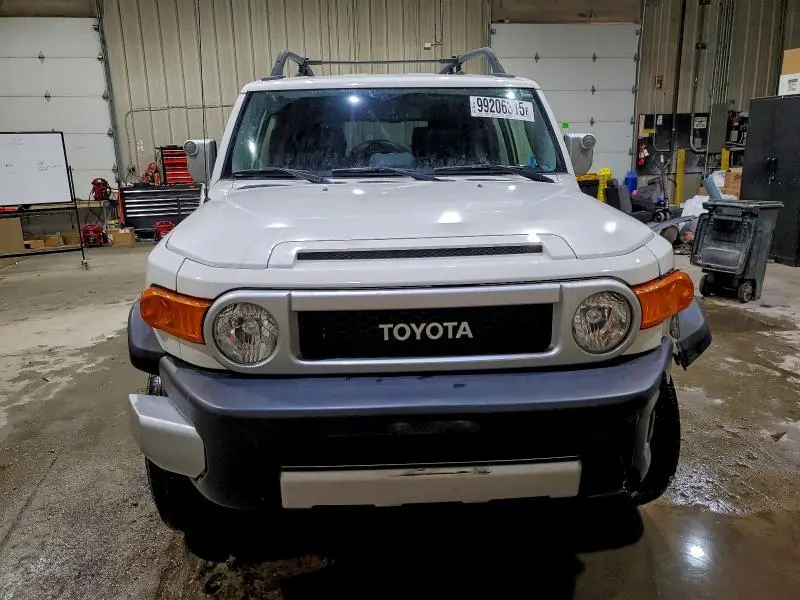 2012 TOYOTA FJ CRUISER   
