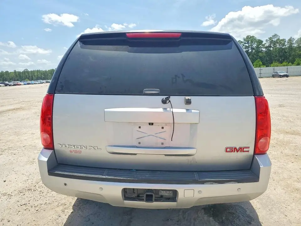 2014 GMC YUKON XL C1500 SLT  