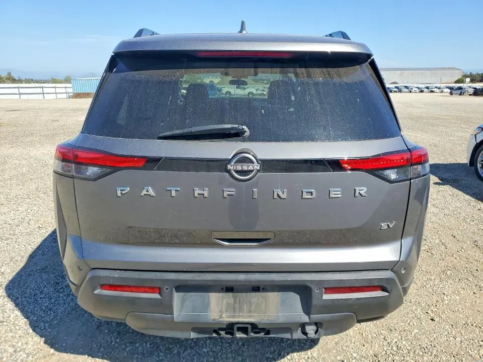 2022 NISSAN PATHFINDER SV  
