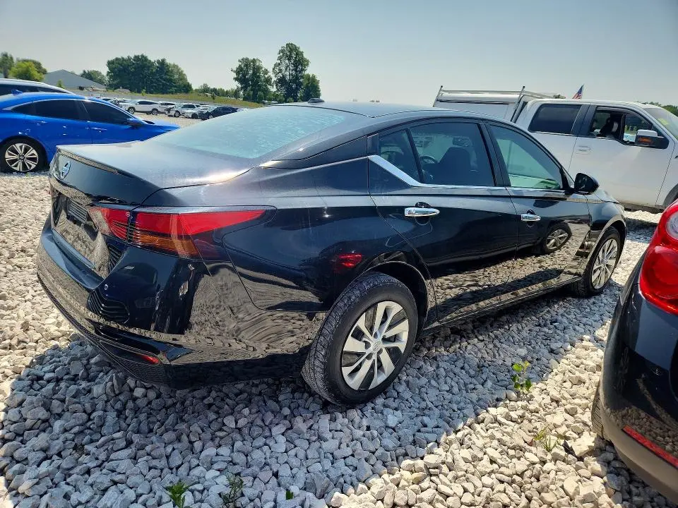 2019 NISSAN ALTIMA S  