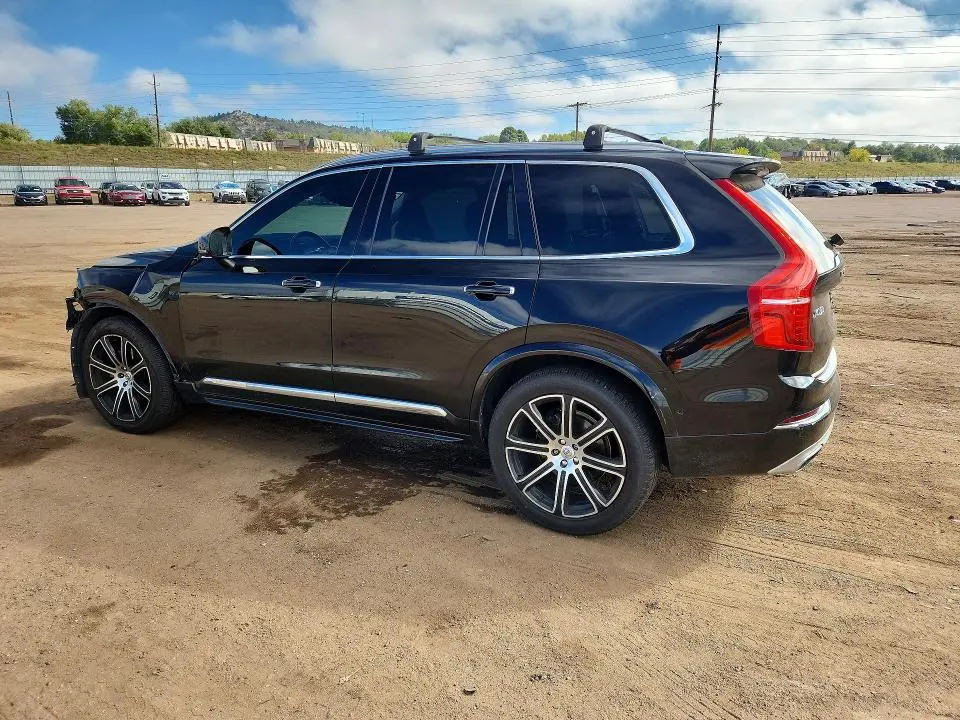2016 VOLVO XC90 T6  